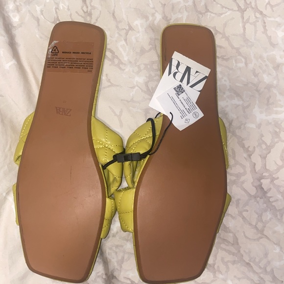 Zara QUILTED SLIDES Crossed Straps Sandals Green NEW - Picture 3 of 5